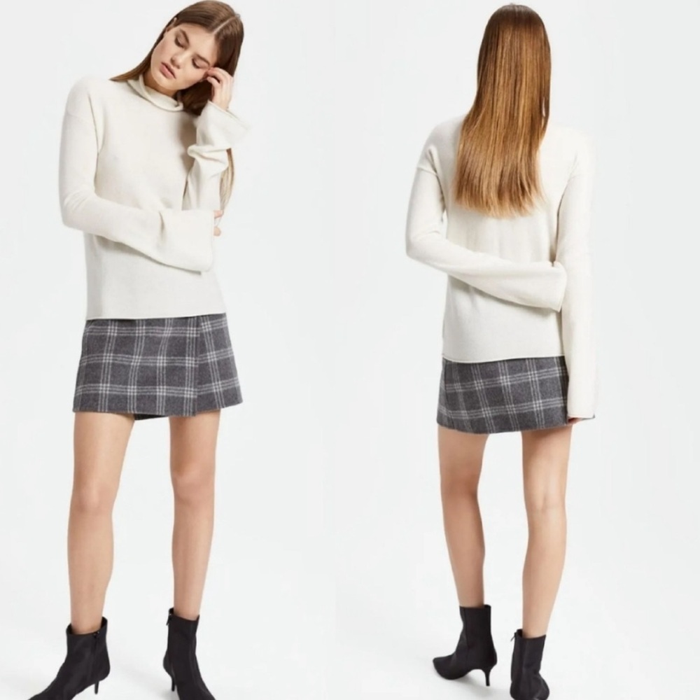 THEORY Cashmere Mock Bell Sleeve Sweater Top